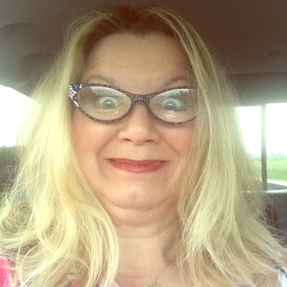 Meet your Posher, Jennipher